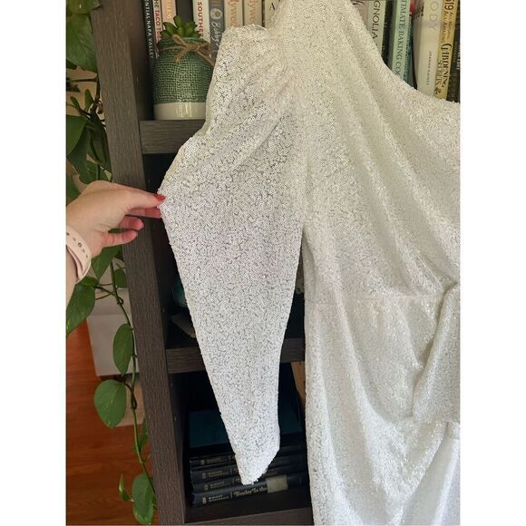 NWT Gigii’s Snowy Sequin Dress In White Size Medium MSRP $461 - Picture 6 of 10